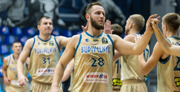 Будівельник поступився Карху в другому етапі Кубка Європи ФІБА