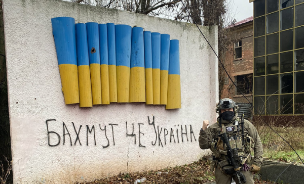 “Світ має знати, що росія – терористична держава”. Стаховський опублікував фото з Бахмута