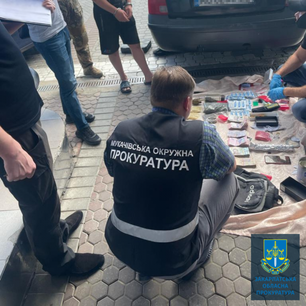  У Мукачеві перед судом постане місцевий житель, який збував метамфетамін і PVP та возив із собою гранату 