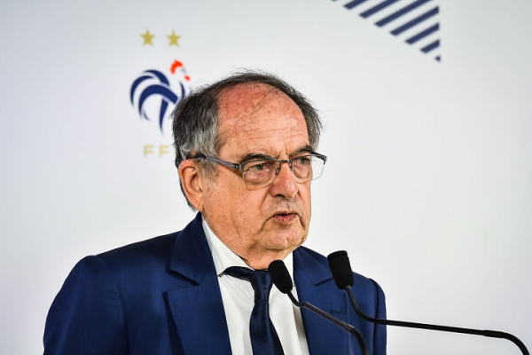 У Франції звільнили президента Федерації футболу Ле Гре за його вислови про Зідана