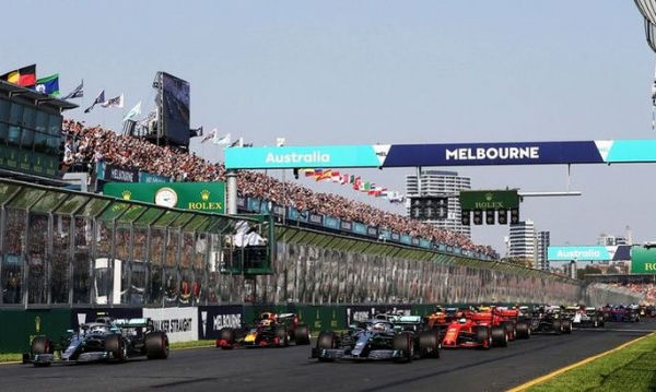 У Формулі-1 встановлюватимуть камери в шоломи пілотів У Формулі-1 встановлюватимуть камери в шоломи пілотів