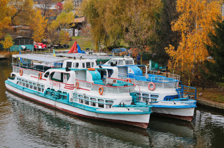 У власність Вінниці планують забрати причал і адмінбудівлю в центрі міста                     
