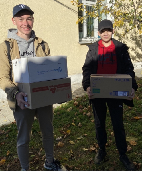 На Вінниччині 15-річний волонтер виготовляє перископи для воїнів на передову
На Вінниччині 15-річний волонтер виготовляє перископи для воїнів на передову