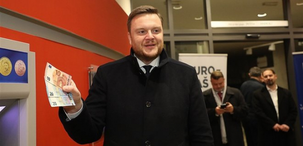 
Хорватія з 1 січня перейшла на євро: єврозона збільшилась до 20 країн 