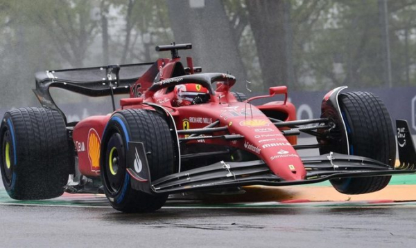 У Феррарі опублікували графік роботи пілотів на передсезонні тести у Бахрейні