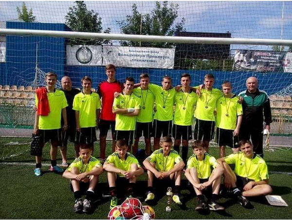 Він пішов захищати країну. Історія 21-річного лейтенанта з Вінниччини Ростислава Покиньчереди                    
