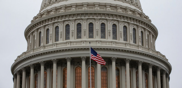 Американські сенатори закликали Байдена надати МКС докази воєнних злочинів росіян
Американські сенатори закликали Байдена надати МКС докази воєнних злочинів росіян