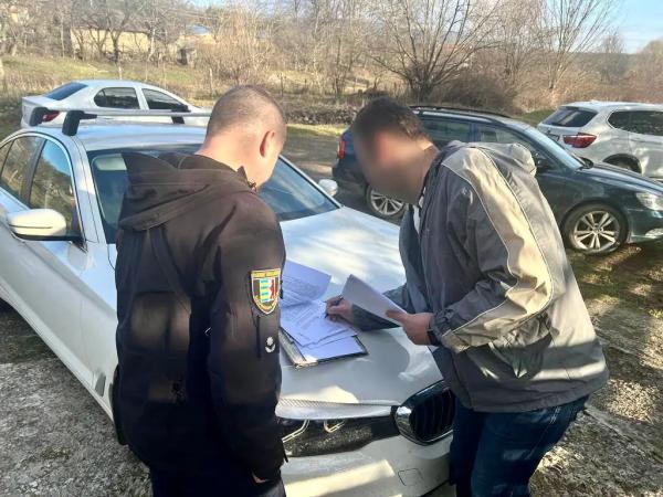 Багатомільйонна афера: на Закарпатті працівники банку здійснили махінацій на 50 мільйонів Багатомільйонна афера: на Закарпатті працівники банку здійснили махінацій на 50 мільйонів