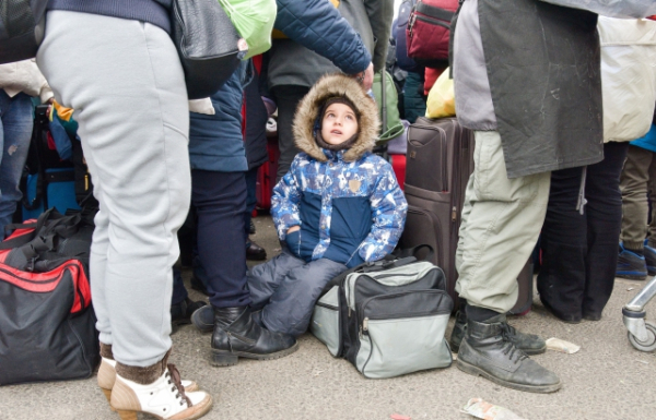 Фото дня: Сотні тисяч біженців на кордоні в перші тижні російського вторгнення