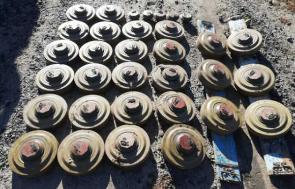 Вибухотехніки із Закарпаття розміновують звільнену від окупантів українську землю (ФОТО, ВІДЕО)