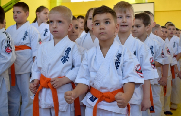 Три сотні спортсменів: в Ужгороді проходить масштабний чепіонат з кіокушинкай карате Три сотні спортсменів: в Ужгороді проходить масштабний чепіонат з кіокушинкай карате