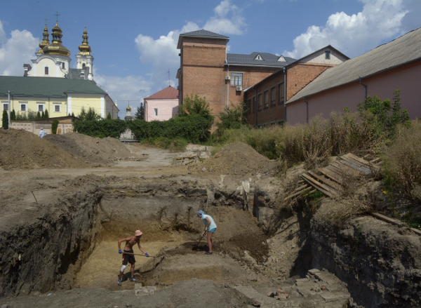У підземеллі хочуть відкрити кімнату з золотом. Таємниці вінницького музею                    
