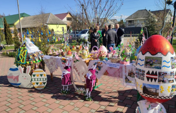 На Закарпатті пройшов Великодній фестиваль "Воскресни писанко" (ФОТО)