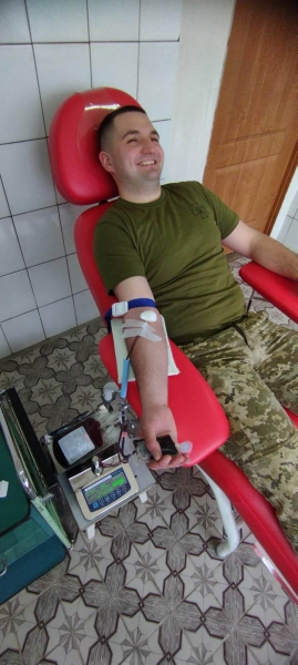 Закарпатські прикордонники стали донорами для свої побратимів