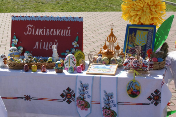 На Закарпатті пройшов Великодній фестиваль "Воскресни писанко" (ФОТО)