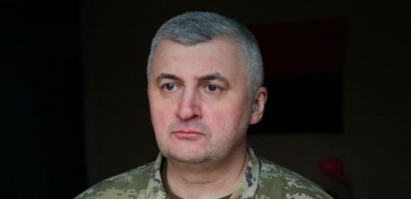 
ЗСУ: Пригожин у Бахмуті, оскільки у Пітері небезпечно. Він ставить прапори на знищені будівлі 