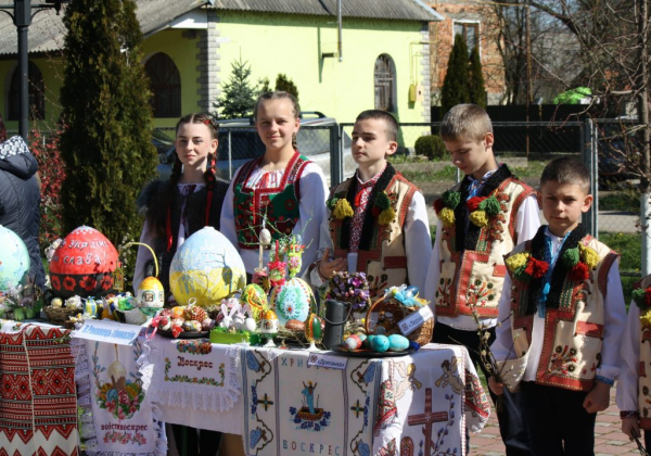 На Закарпатті пройшов Великодній фестиваль "Воскресни писанко" (ФОТО)