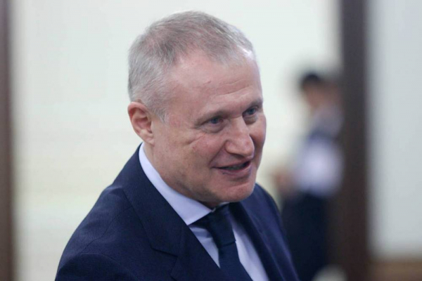 Григорій Суркіс привітав Олега Гусєва з ювілеєм