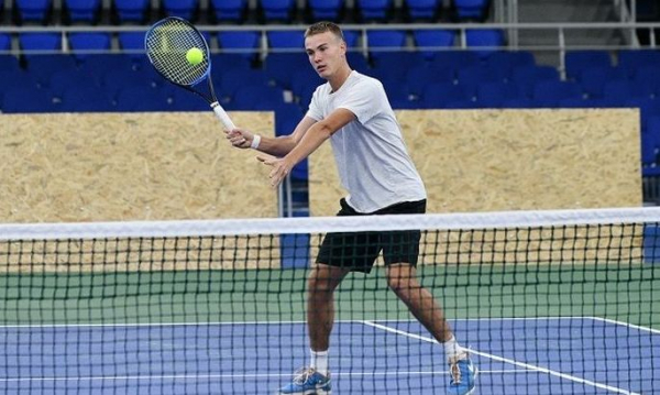 Українець Сачко програв у чвертьфіналі челенджера у Франції Українець Сачко програв у чвертьфіналі челенджера у Франції