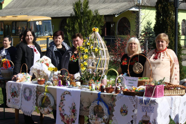 На Закарпатті пройшов Великодній фестиваль "Воскресни писанко" (ФОТО)