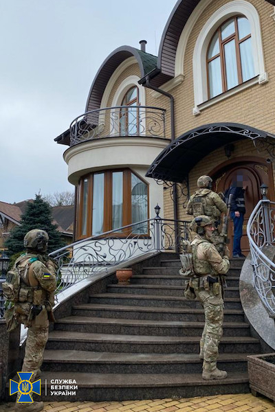 
Павло про місце відбування арешту: Невеличка хата, ні тепла, ні світла, ні кружки, ні ложки - фото 