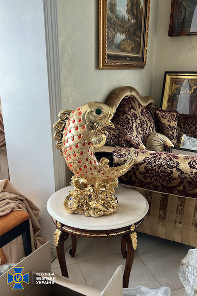 
Павло про місце відбування арешту: Невеличка хата, ні тепла, ні світла, ні кружки, ні ложки - фото 