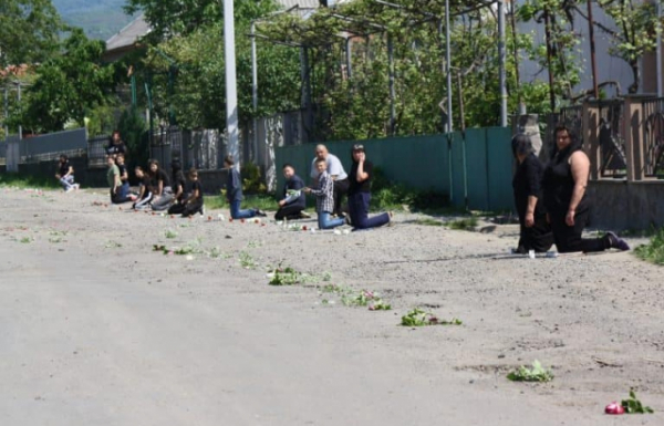 Закарпаття навколішки прощалося з полеглим Героєм Іваном Панющиком (ФОТО)