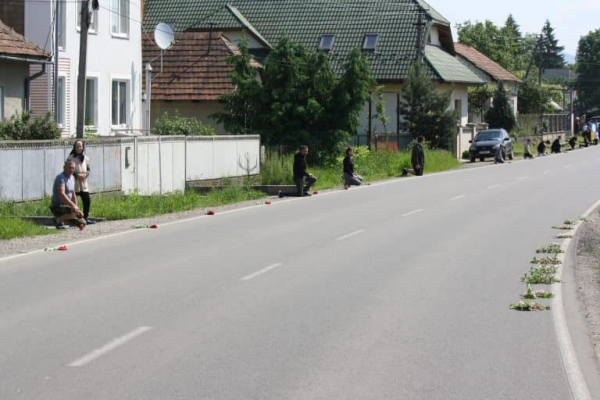 Закарпаття навколішки прощалося з полеглим Героєм Іваном Панющиком (ФОТО)