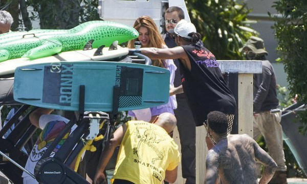 Хемілтон і Шакіра були помічені разом у Майамі Хемілтон і Шакіра були помічені разом у Майамі