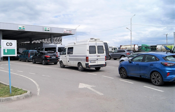 Ситуація на кордоні: На яких КПП на Закарпатті фіксують черги