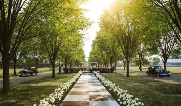 Прийомна дочка Емінема вийшла заміж