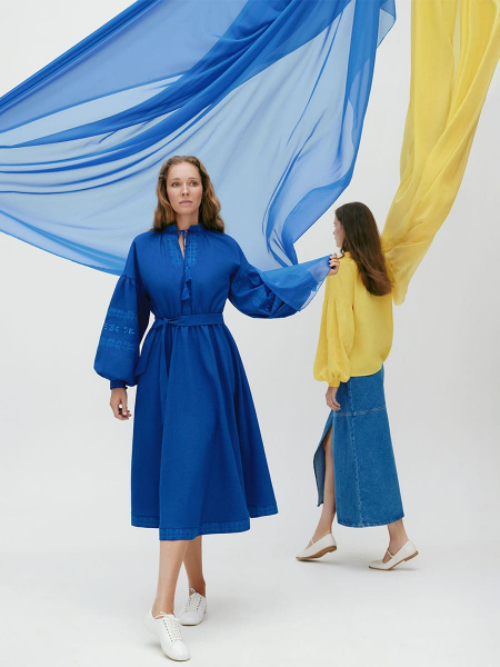 Осадча випустила колекцію одягу з вишивкою на підтримку проєкту &laquo;Пошук зниклих&raquo;