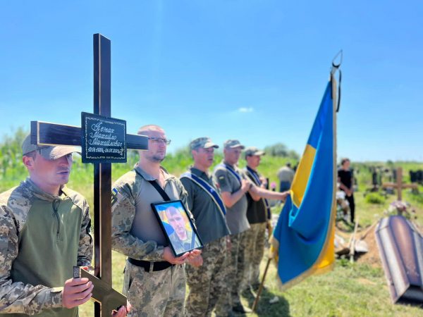  Сьогодні на Мукачівщині попрощались з загиблим на війні Героєм Михайлом Петахом 