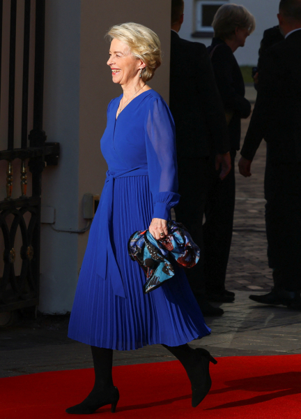 Вечірня мода на саміті НАТО: Олена Зеленська в костюмі Litkovskaya, Бріжит Макрон у сукні Louis Vuitton