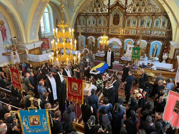  Сьогодні на Мукачівщині попрощались з загиблим на війні Героєм Михайлом Петахом 