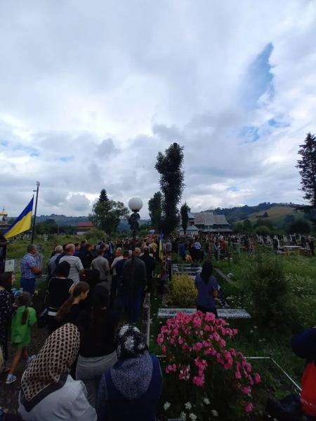  На Рахівщині провела в останню дорогу полеглого за Україну Павла Тулайдана 