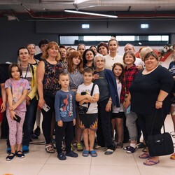 Лобода зустрілася з українськими біженцями у Польщі Лобода зустрілася з українськими біженцями у Польщі