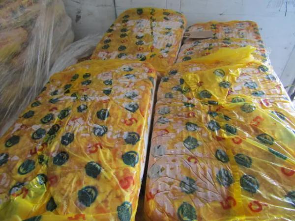  Неуважність керівника іноземної фірми: на закарпатському кордоні митники вилучили понад 5,6 тонни м’ясної продукції 