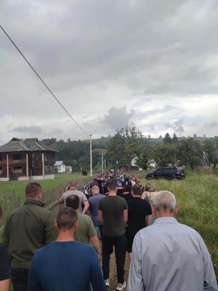  На Рахівщині провела в останню дорогу полеглого за Україну Павла Тулайдана 