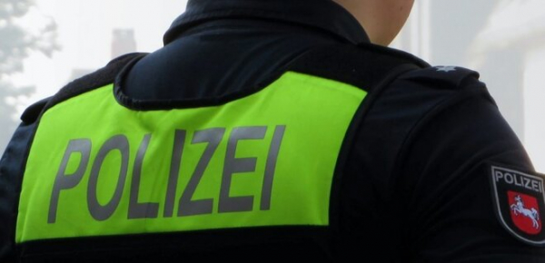 
У Німеччині депутат міськради намалював свастику на автівках українців – Spiegel 