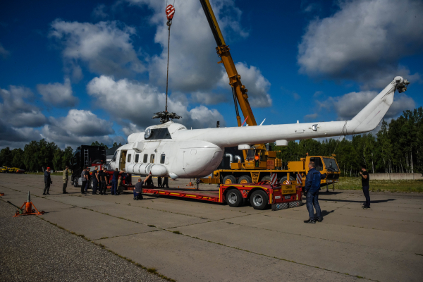 
Литва відправить в Україну системи ППО NASAMS та показала фото переданих Мі-8 та зеніток L70 