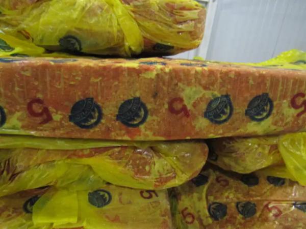  Неуважність керівника іноземної фірми: на закарпатському кордоні митники вилучили понад 5,6 тонни м’ясної продукції 