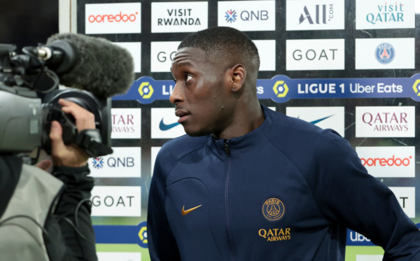 Четверо футболістів ПСЖ отримали виклик до КДК Франції через образливу речівку Четверо футболістів ПСЖ отримали виклик до КДК Франції через образливу речівку