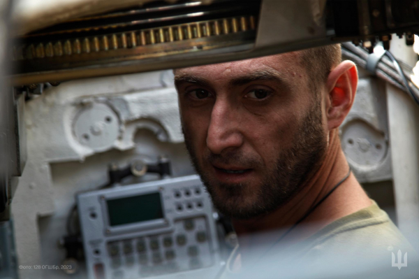 Фото дня: Обличчя воїнів Закарпатської бригади, які звільнять українську землю від загарбників Фото дня: Обличчя воїнів Закарпатської бригади, які звільнять українську землю від загарбників