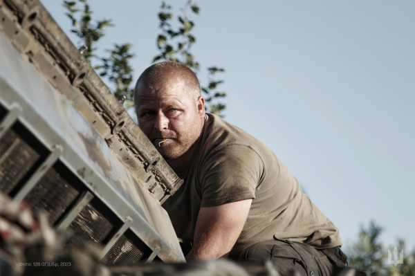 Фото дня: Обличчя воїнів Закарпатської бригади, які звільнять українську землю від загарбників Фото дня: Обличчя воїнів Закарпатської бригади, які звільнять українську землю від загарбників