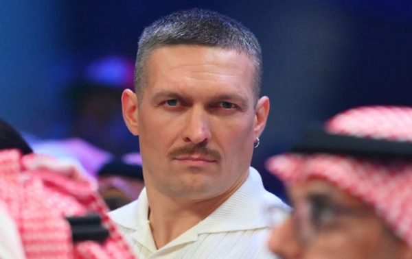 Усик назвав свій рахунок у бою Ф'юрі - Нганну Усик назвав свій рахунок у бою Ф'юрі - Нганну