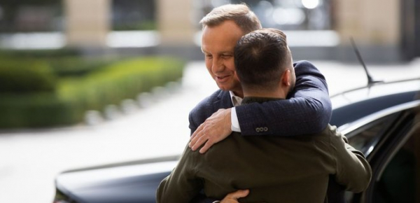 Дуда: Якщо Росію не перемогти зараз, вона знову нападе. На кону наша безпека
Дуда: Якщо Росію не перемогти зараз, вона знову нападе. На кону наша безпека