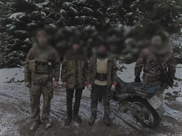  Затримали 8 порушників: на Закарпатті зупинили три спроби незаконного перетину кордону 