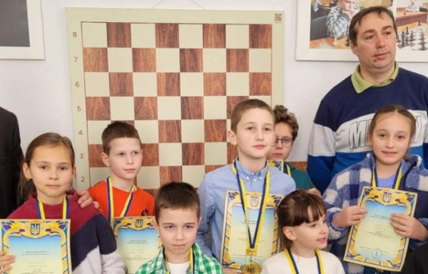 У Мукачеві провели чемпіонат області з шахів серед юнаків та дівчат