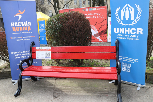 "Не свято весни, квітів та жіночності": в Ужгороді відзначили Міжнародний день боротьби за права жінок (ФОТО)